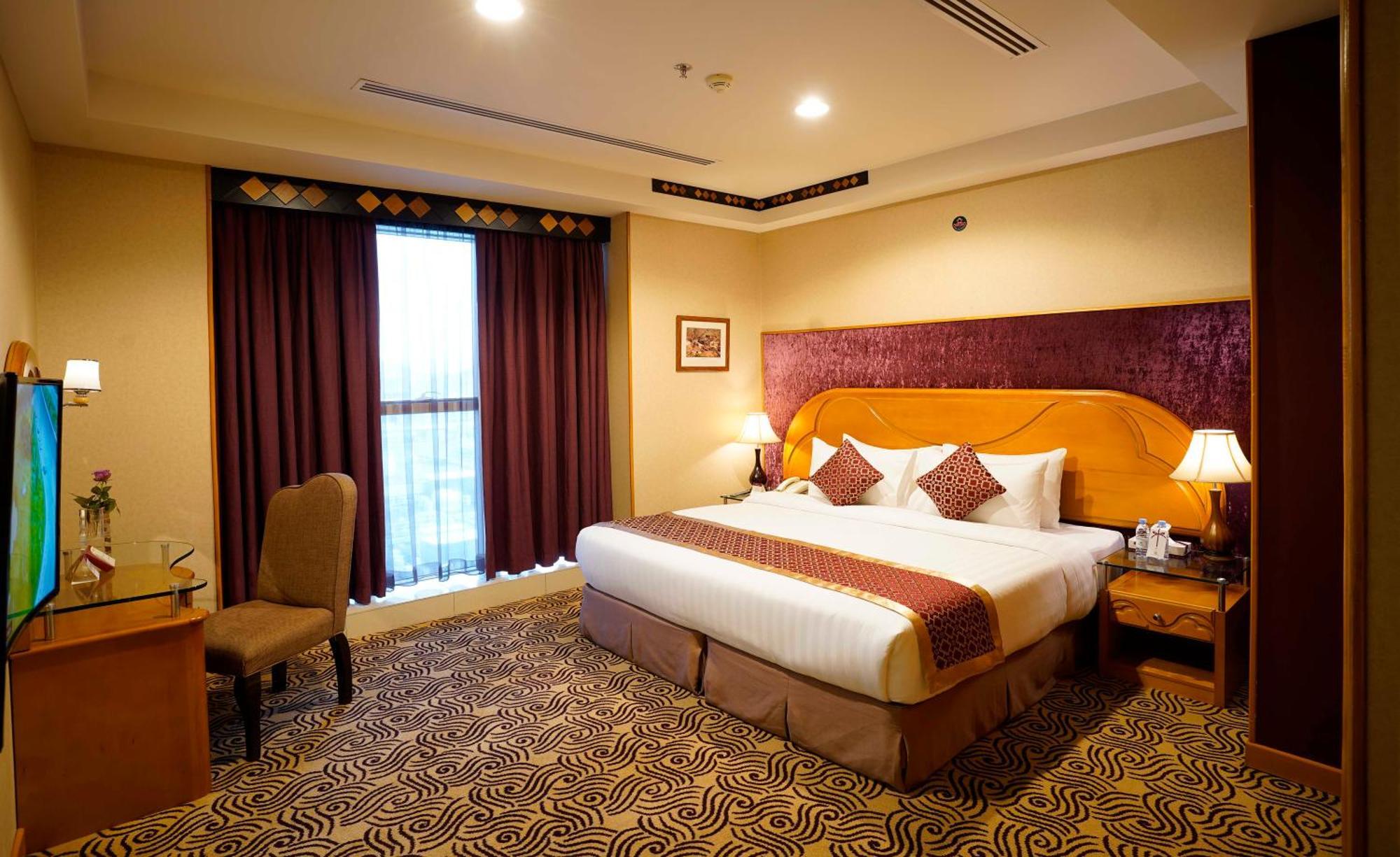 Awaliv International Hotel Ta'if Room photo A bedroom at the hotel